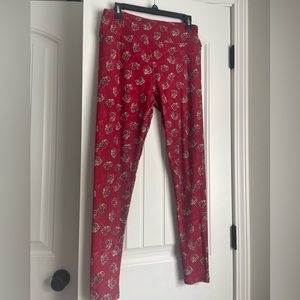 LuLaRoe Red camera tall and curvy legging
